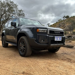 AL Landcruiser Prado Front View